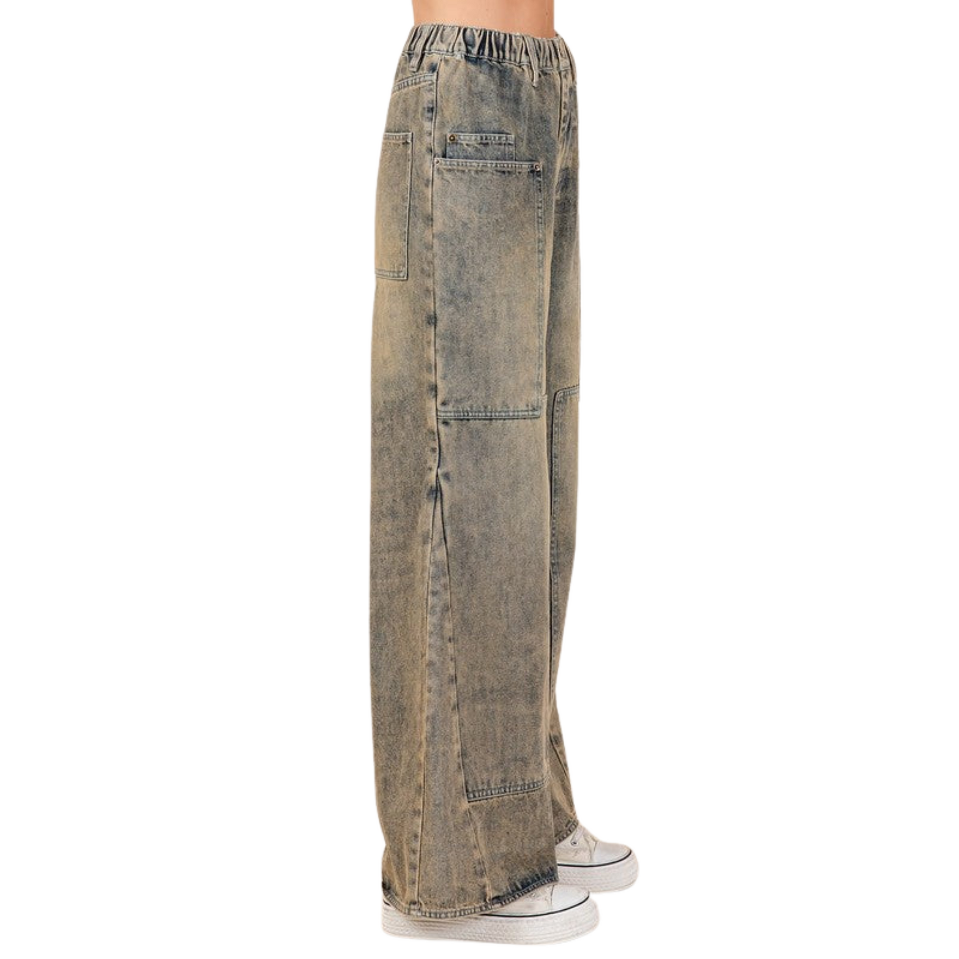 Upgrade your wardrobe with Women's Dirty Denim Wide Leg Jeans by Mitto. Featuring a flattering wide leg cut, stretchy waist, and functional pockets, these jeans offer vintage charm and modern comfort.